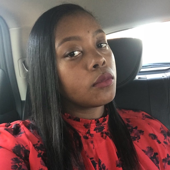 Meet your Posher, Bianca - Picture 1 of 1